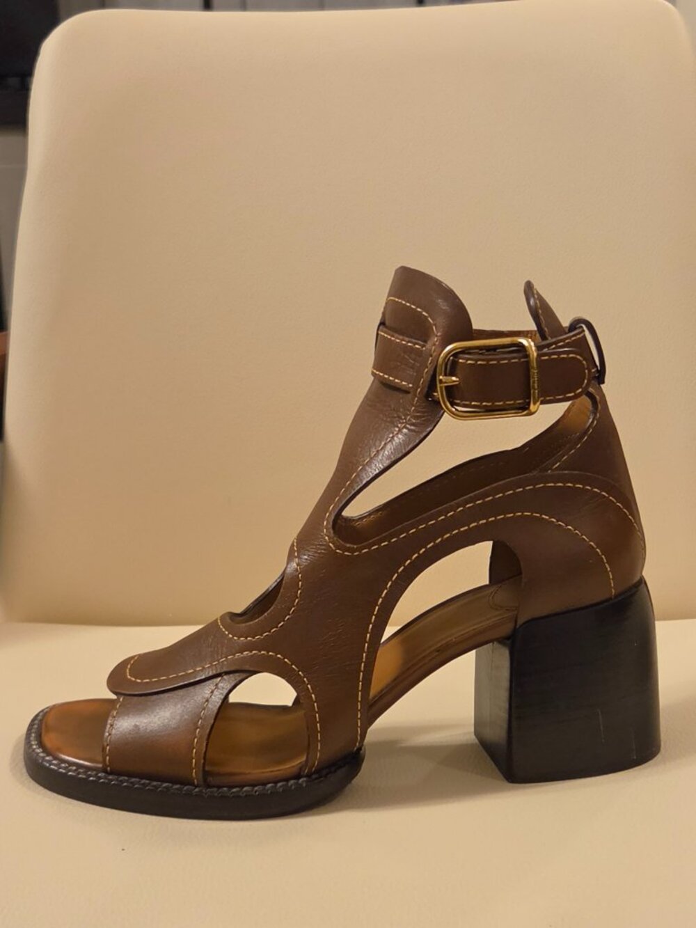 brown leather Chloé Gaile sandals